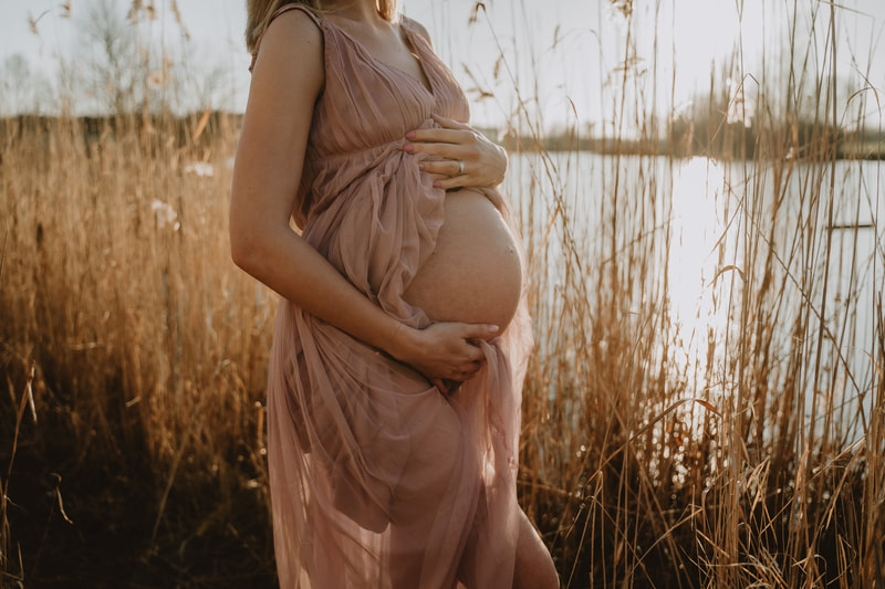 Maternity photographer Cambridge Cambridgeshire