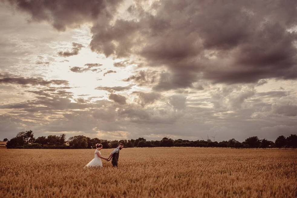 The Thatch Barn wedding photography Cambridgeshire